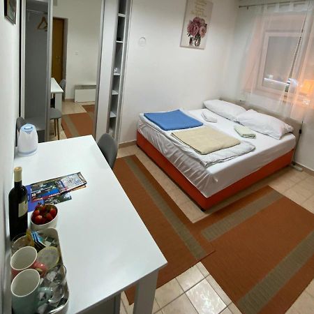 Capital Apartments - City Centre Mostar Buitenkant foto